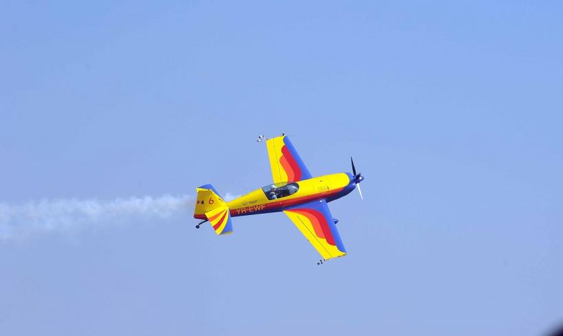 Show aviatic la aeroportul Băneasa 18856409