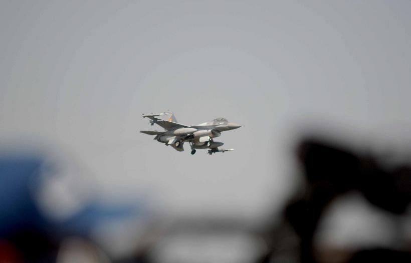 Show aviatic la aeroportul Băneasa 18856429