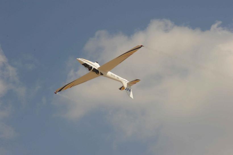 Show aviatic la aeroportul Băneasa 18856431