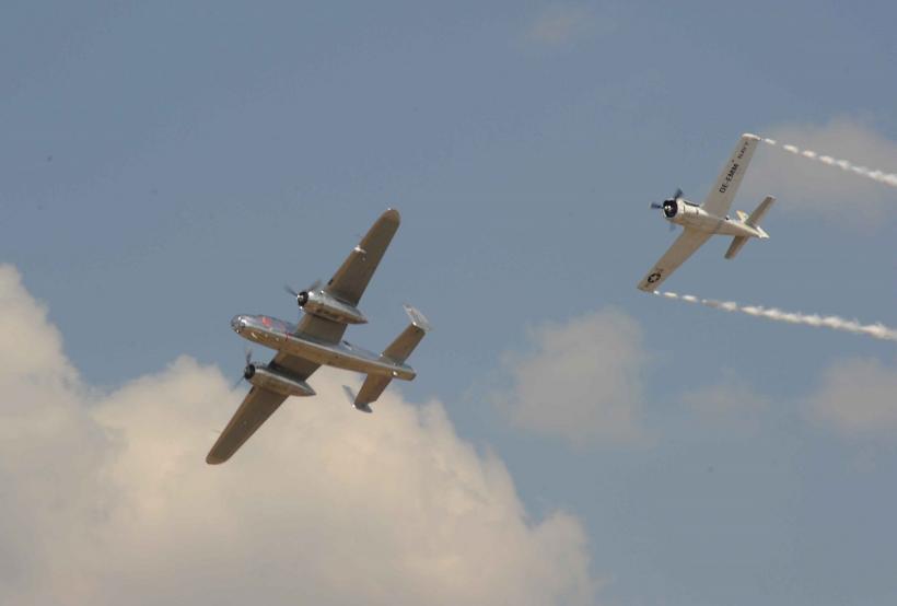 Show aviatic la aeroportul Băneasa 18856434