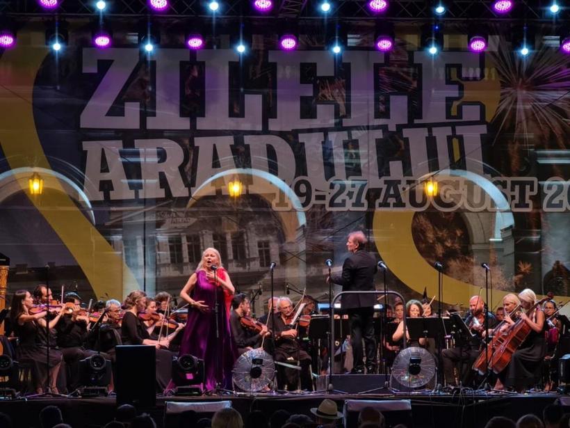 Mii de spectatori i-au aplaudat pe mezzosoprana Ruxandra Donose, tenorul Ramón Vargas și soprana Leontina Văduva în concertul care a încheiat International Salbek Opera Masterclass și Zilele Aradului 18856742