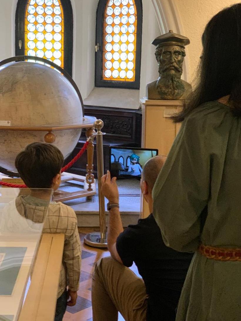 Muzeul Național al Hărților și Cărții Vechi anunță participarea cu ctul „Hands on the map!” @ Maps Museum în programul DOORS – Digital Incubator for Museums 18856909