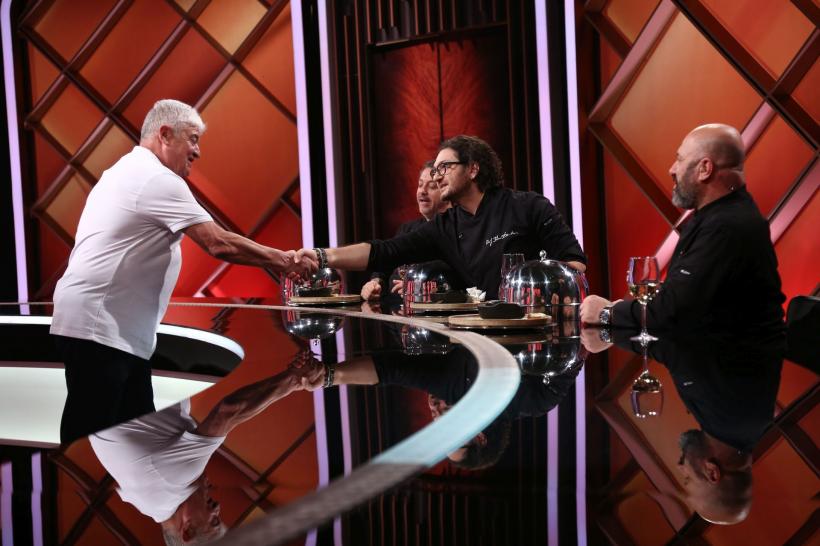 Virgil Stănescu și Ioan Andone gătesc în acest weekend pentru jurați, în primele două ediții ale sezonului 12 Chefi la cuțite 18857353