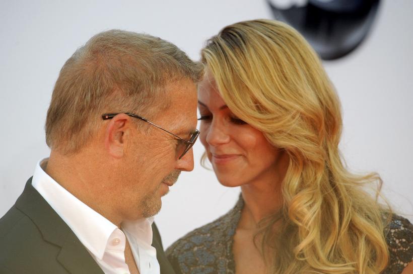 Kevin Costner, îndrăgostit de Christine Baumgartner, deși ea a cerut divorțul 18857457