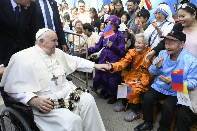 Papa Francisc cere încetarea războiului