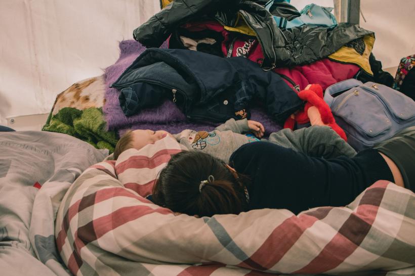 Polonia a închis cel mai mare centru de refugiați ucraineni 18857481