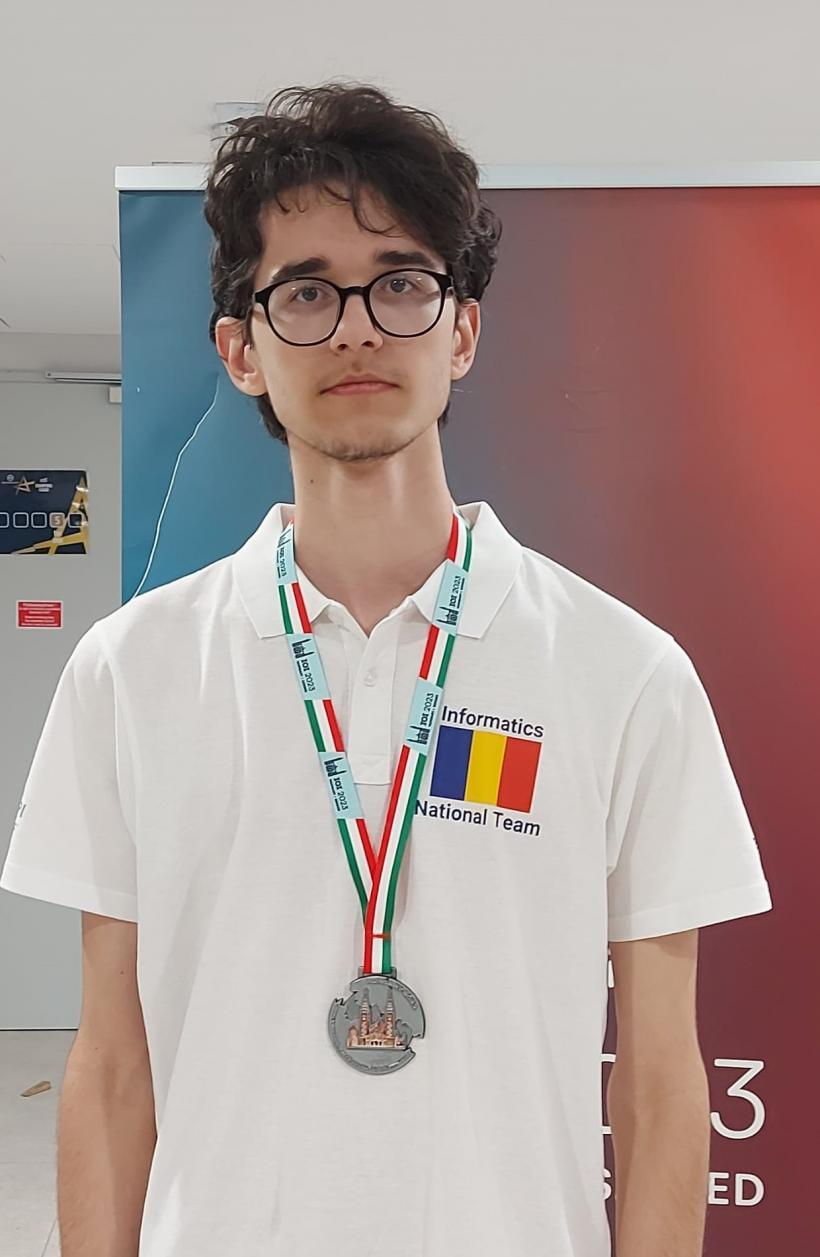 Performanță extraordinară: România se menţine pe locul 2 în clasamentul mondial ”all-time” al medaliilor la Olimpiada de Informatică 18857700