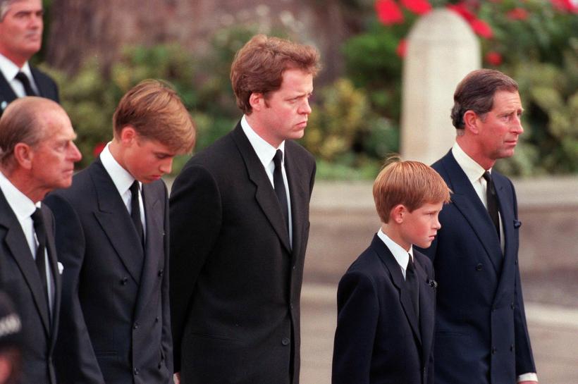 Prințul Charles, dezamăgit la nașterea lui Harry, pentru că voia o fată 18857557