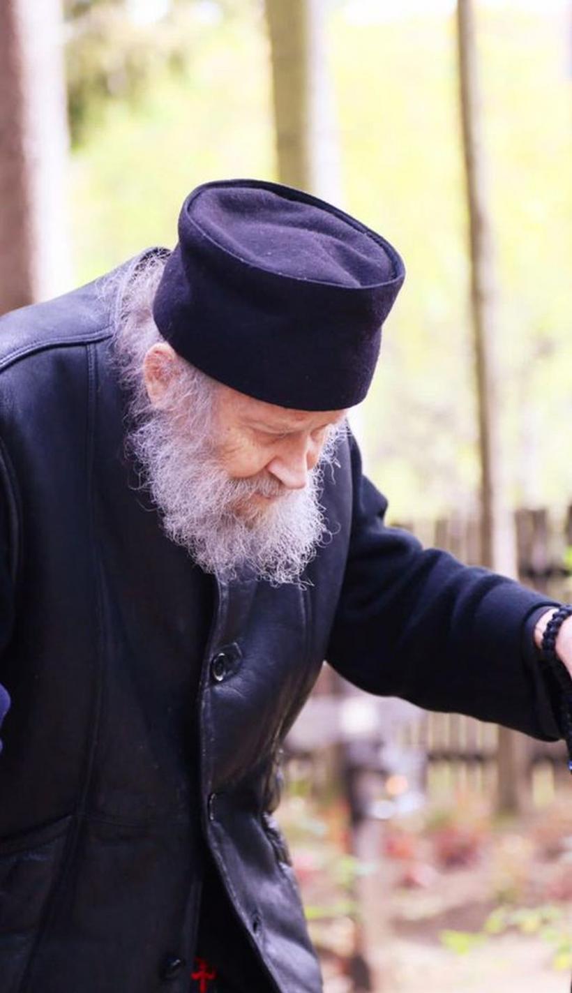 Părintele SIMEON ZAHARIA de la Sihăstria a murit. A fost unul dintre cei mai iubiți duhovnici din România 18857606