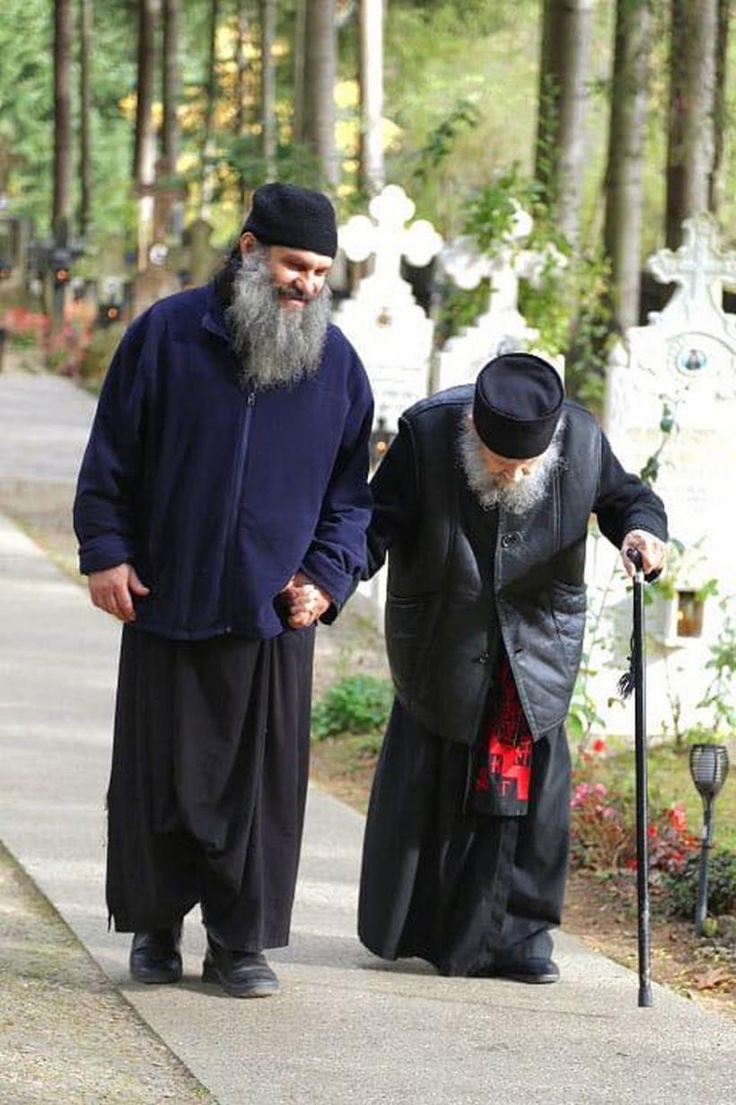 Părintele SIMEON ZAHARIA de la Sihăstria a murit. A fost unul dintre cei mai iubiți duhovnici din România 18857607