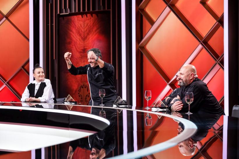 Chef Sorin Bontea, a doua victorie la amuletă, în ediția de aseară Chefi la cuțite. Diseară, Chefii se întrec pentru o bombă cu mai multe amulete: ”Avem o miză uriașă!” 18857770