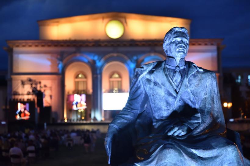 Diversitate, culoare şi imaginaţie pe scena Operei Naţionale Bucureşti 18857896