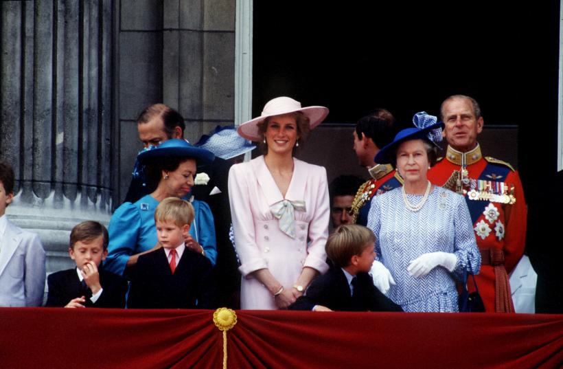 Prințul Harry s-a întors în Marea Britanie la un an de la moartea Reginei Elisabeta 18858428