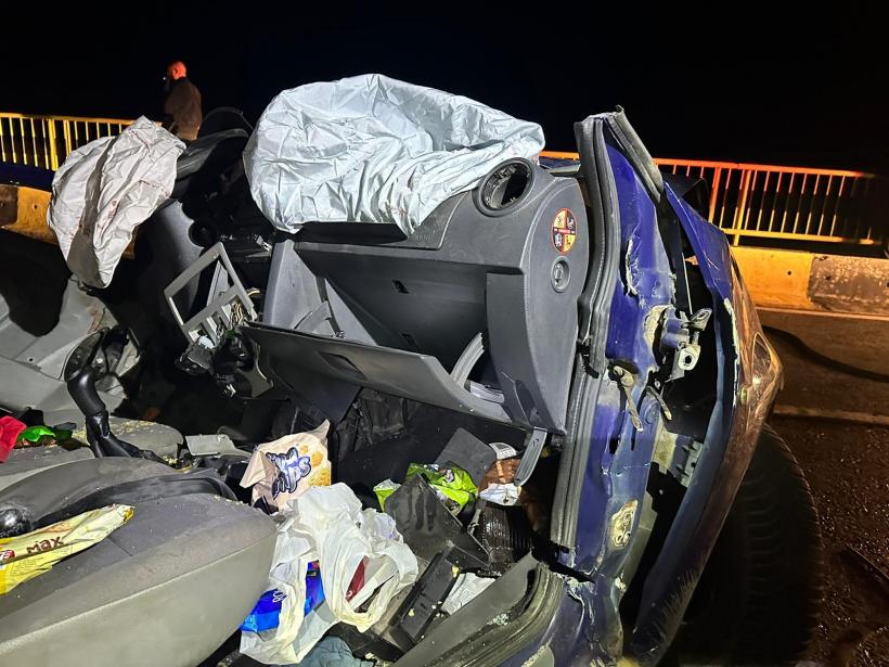 Accident grav în Vaslui. Au fost implicate un autocar cu 40 de persoane și două autoturisme. 5 persoane rănite grav, una decedată