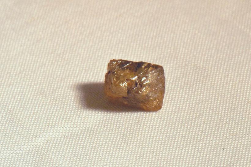 Descoperire uimitoare. O fetiță de 7 ani a găsit un diamant mare într-un parc din Arkansas