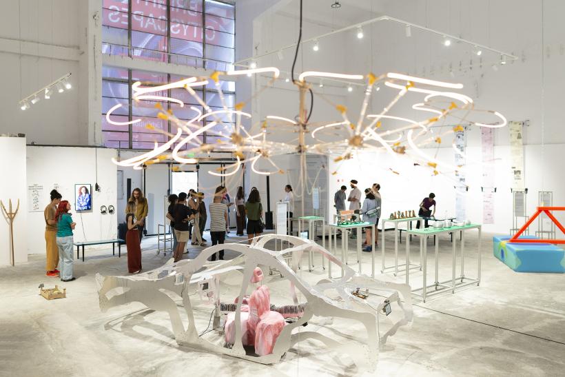 Timișoara, al doilea oraș industrial din România, își prezintă potențialul economic într-o expoziție unică de design 18858602