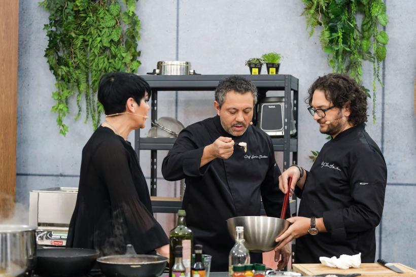 Chefi la cuțite, lider de audiență. Valentin Timofte este cuțitul de aur al lui Chef Bontea. Diseară, Patrizia Paglieri se ia la întrecere cu jurații, dornică să depună o amuletă la seif 18858736
