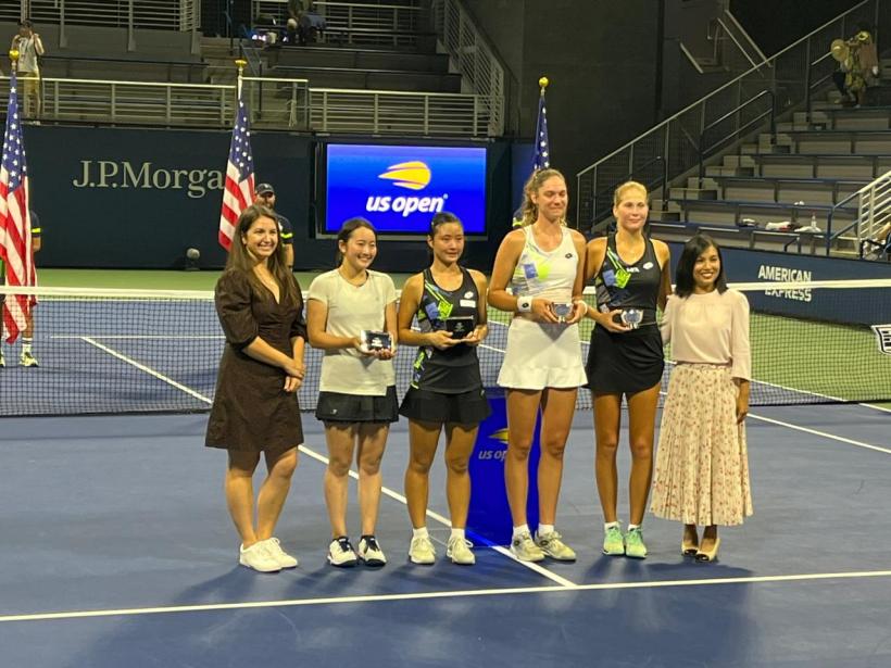 O româncă a devenit campioană la dublu la US Open, în turneul junioarelor!