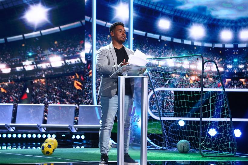 Florin Răducioiu, Helmuth Duckadam, Florin Gardoş şi Ion Crăciunescu revin la pupitrul iUmor, într-o ediţie specială iRoast 18858881