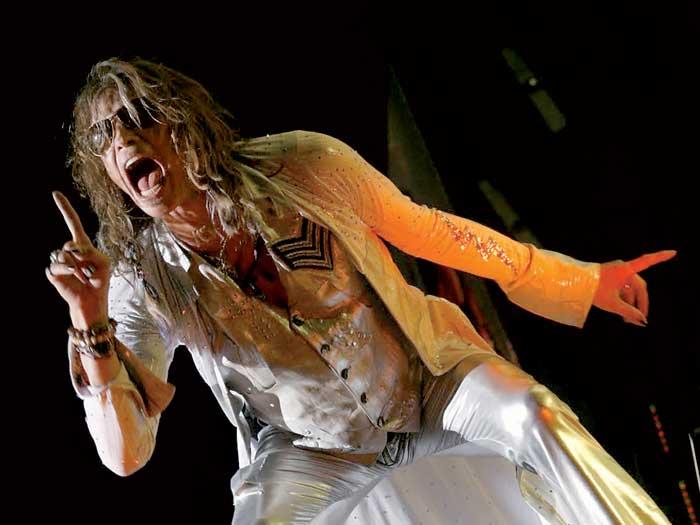 Aerosmith amână șase spectacole din turneul de adio din cauza unor probleme medicale ale solistului
