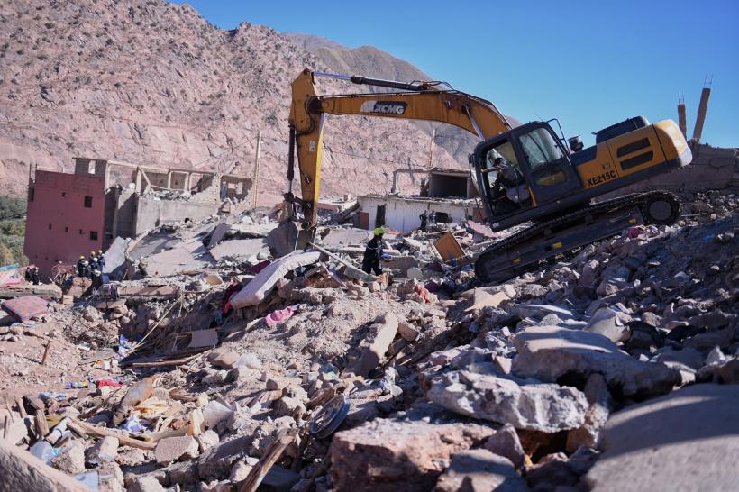 Numărul morților din cutremurul din Maroc trece de 2.800. Mulți supraviețuitori dorm în aer liber 18858978