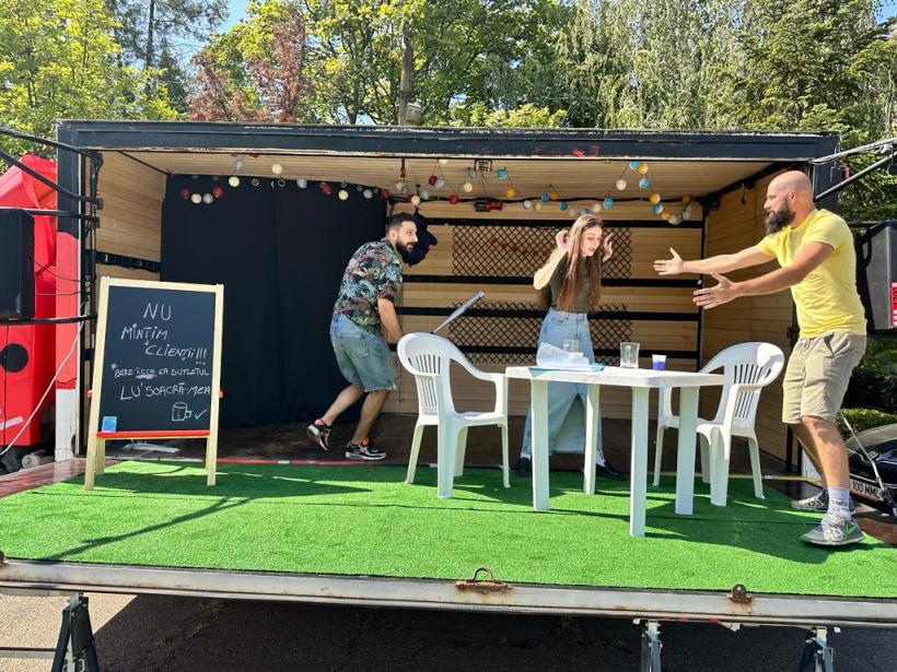 Spectacole gratuite pentru copii și adulți – caravana „Teatru Oriunde” ajunge în parcurile bucureștene între 15 și 17 septembrie 18859351