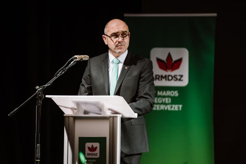 UDMR vrea ca statul să compenseze firmele pentru zilele libere acordate, prin lege, angajaților 18859213