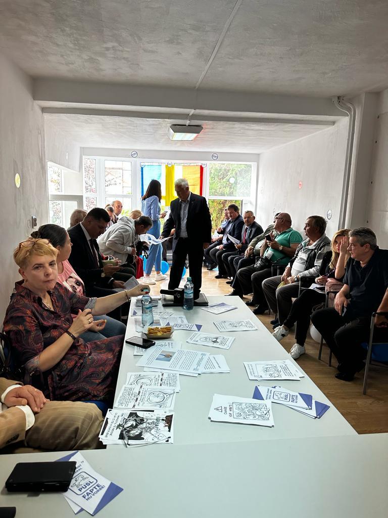 Fapte, nu vorbe!  18859432