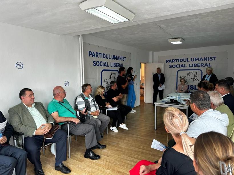 Fapte, nu vorbe!  18859433