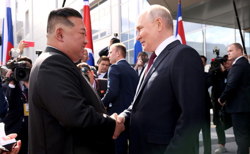 Ce spune Kremlinul despre discuțiile între Vladimir Putin și Kim Jong-un