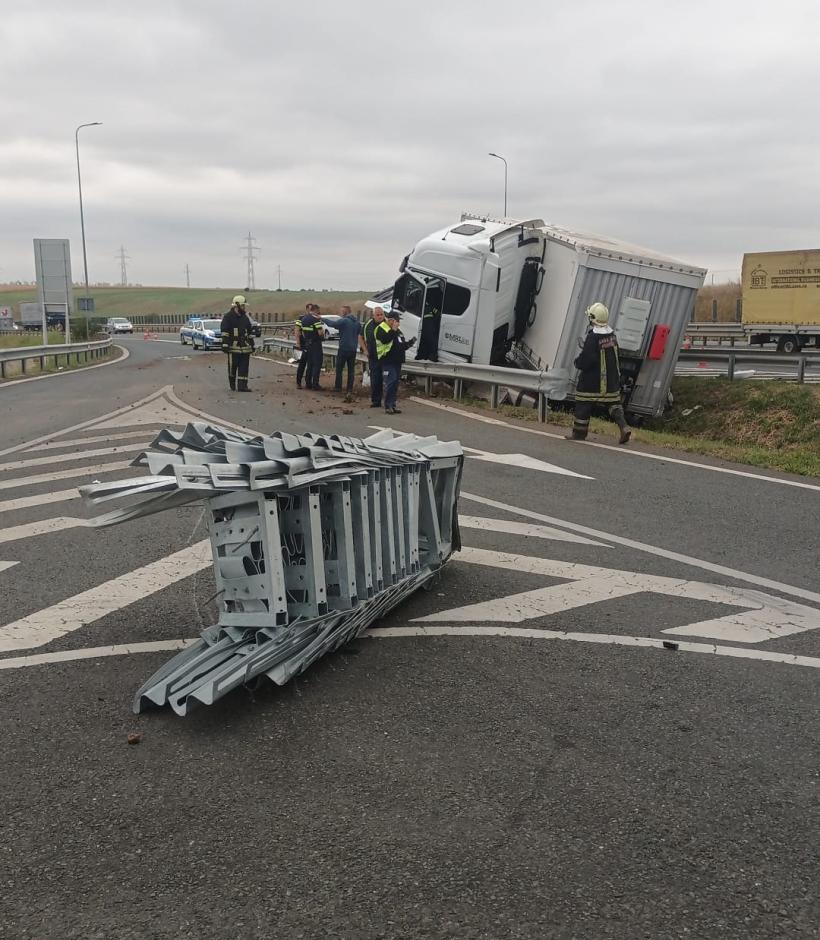 Un accident mai puțin obișnuit a avut loc pe autostrada A1 18859452
