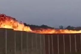 Tragedie la un show aviatic: Un avion militar s-a prăbușit peste o mașină. O fetiță de cinci ani a murit 18859664