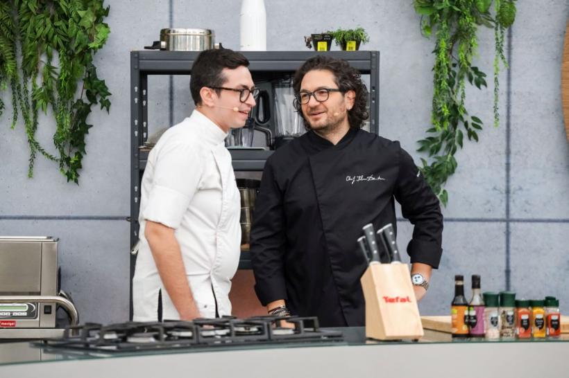 Diseară, la Chefi la cuțite: Povestea tânărului care a fost private chef pentru Usain Bolt și Lewis Hamilton. Plus: o amuletă cu mari emoții, jurizată de Andreea Raicu 18859714