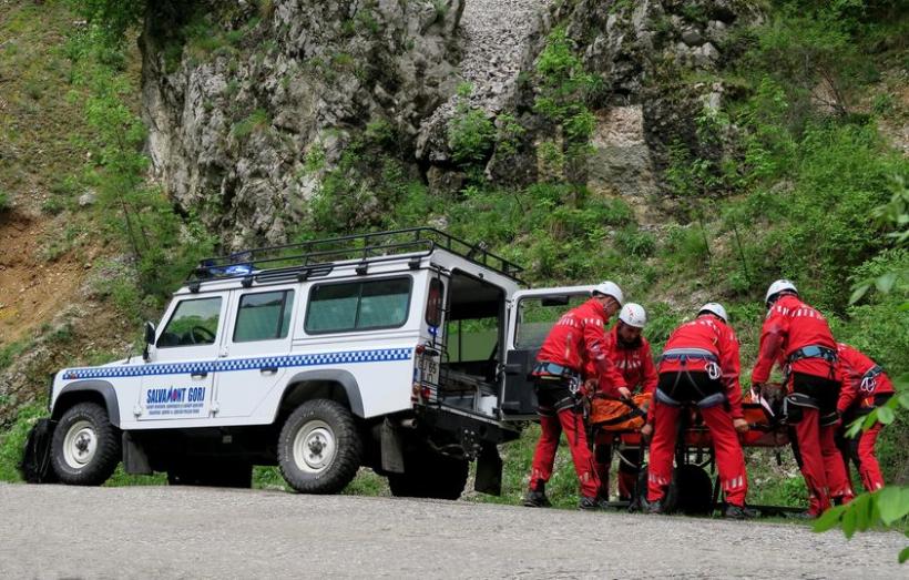 Doi oameni au murit pe munte, iar 12 persoane au fost salvate în ultimele 24 de ore 18859699