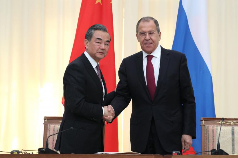 Șeful diplomației chineze a ajuns în Rusia. Se pregătește vizita lui Putin la Beijing din octombrie