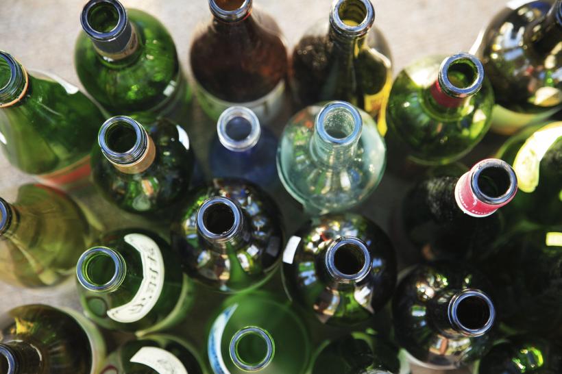 Românii, printre marii consumatori de alcool ai Europei. Care este băutură preferată?