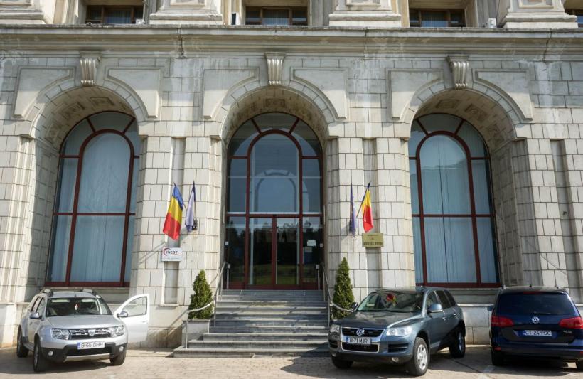 Ordonanța austerității: 70% impozit pe veniturile nedeclarate, descoperite de Fisc 18860042