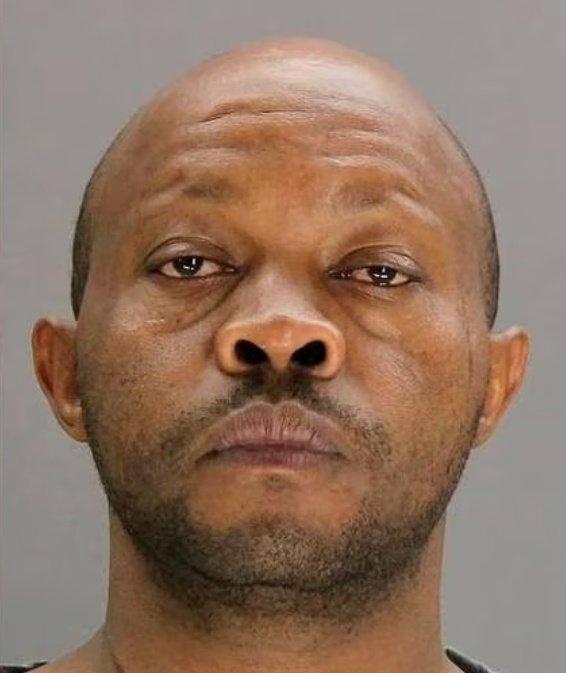 Un criminal în serie, fost asistent medical, bănuit de uciderea a 24 de femei, a fost omorât în închisoare 18860313