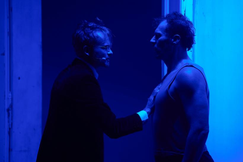 Spectacolul Tinerii barbari la Festivalul „DráMA”! 18860387