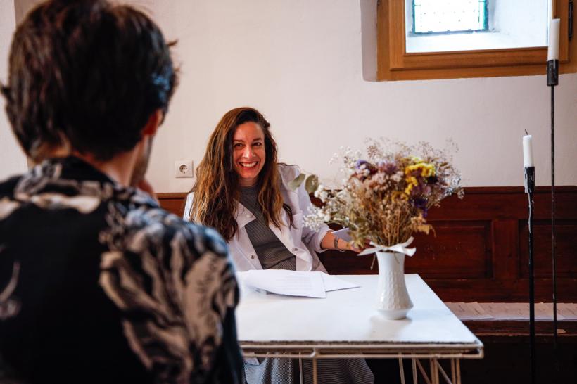 Actorii TNRS oferă Consultații Poetice duminică, 24 septembrie, în Parcul ASTRA 18860507