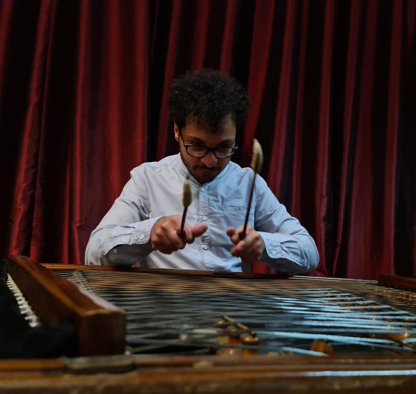 Turneul Național Un artist, un pian și un țambal  - clasic, jazz, folclor, în Transilvania Pianistul Cătălin Răducanu susține concerte la Brașov, Deva și Arad pe 24, 25 și 26 septembrie 18860615