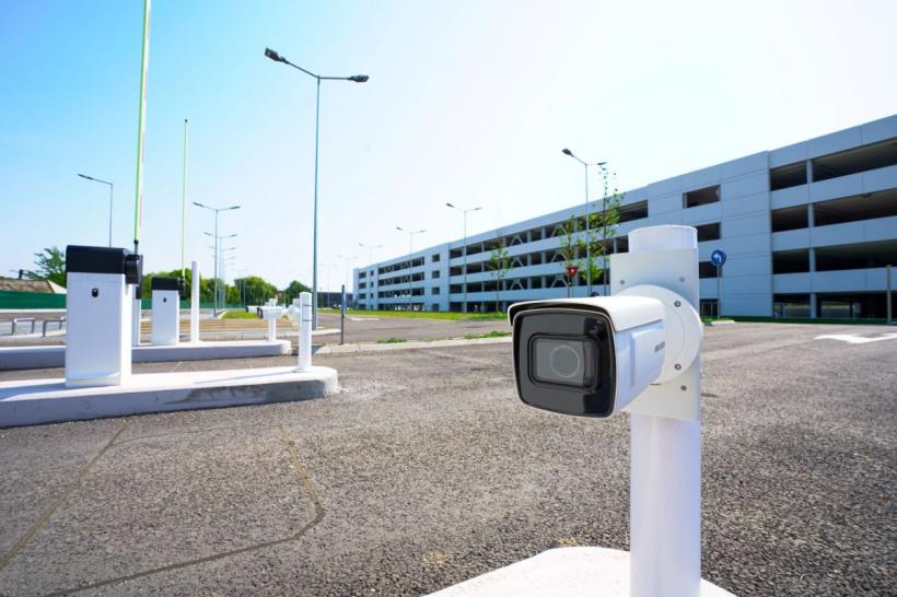 Aplicație pentru locurile de parcare într-un oraș din România. Șoferii pot achita și taxa