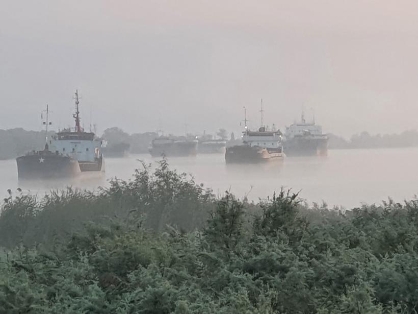 Războiul Deltei. Oamenii râd de adăposturile armatei și înjură trasoarele ucrainenilor 18860796