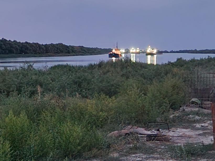 Războiul Deltei. Oamenii râd de adăposturile armatei și înjură trasoarele ucrainenilor 18860807