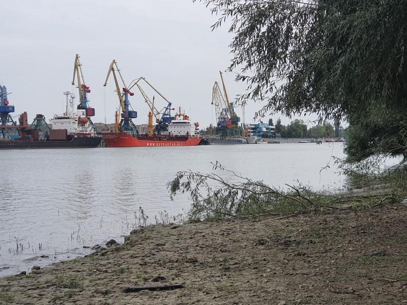 Războiul Deltei. Oamenii râd de adăposturile armatei și înjură trasoarele ucrainenilor 18860818