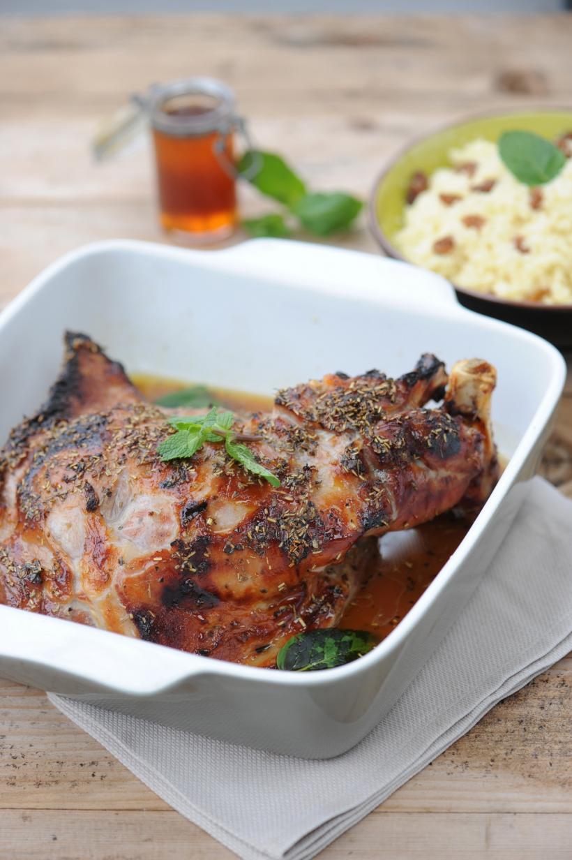 Rețete de sosuri pentru friptură: Gravy, Bearnaise, blue cheese, de piper sau vânătoresc 18860873