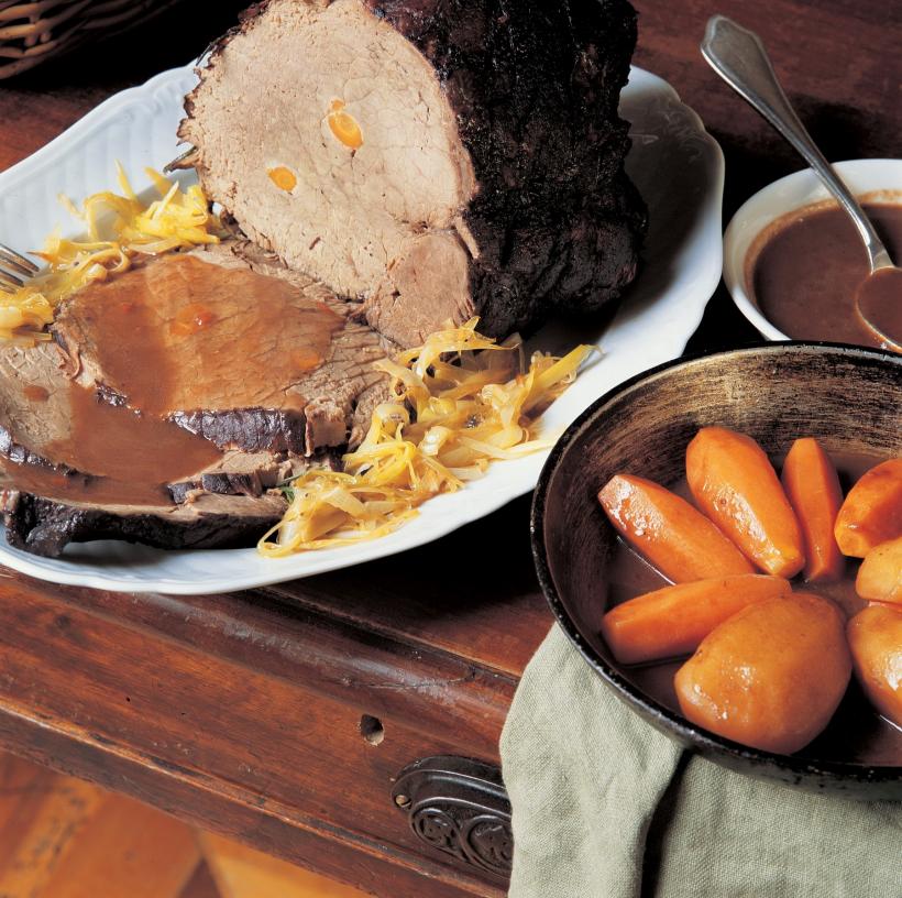 Rețete de sosuri pentru friptură: Gravy, Bearnaise, blue cheese, de piper sau vânătoresc 18860875