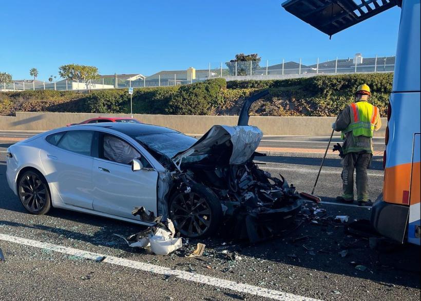 Apare mașina de unică folosință 18860866