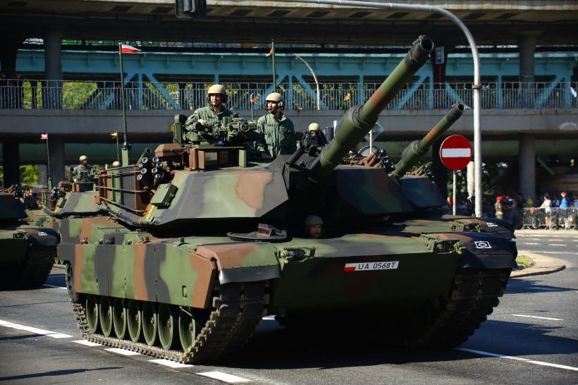 Zelenski a anunţat că primele tancuri americane Abrams au ajuns în Ucraina