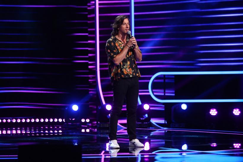 Filippo Spreafico s-a calificat direct în finala sezonului 15 iUmor. Jurații au fost cuceriți: „Să facă studiu după textul tău!” 18861039